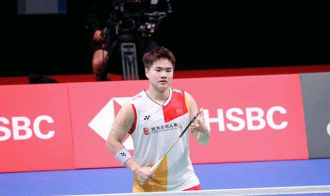 体育官方:埃里克转会加盟日本町田泽维亚