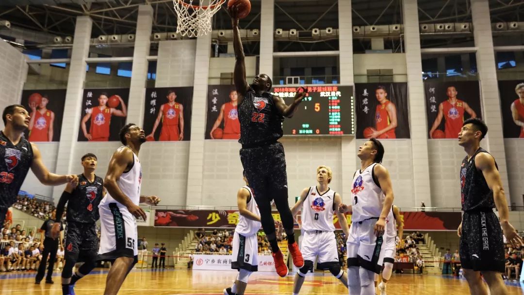 在比分与集 在比分与集